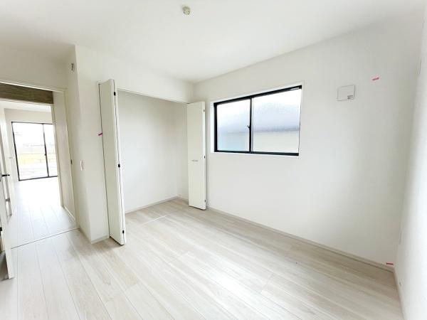 富里市御料1期　2号棟