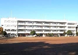 栄町安食第25　2号棟(栄町立栄中学校)