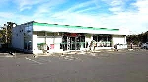 栄町安食第25　2号棟(ファミリーマート栄安食店)