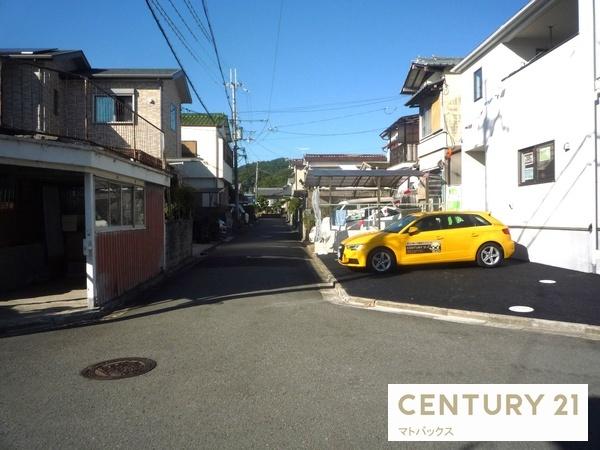 岩出市山第3-1号棟 新築一戸建て(前面道路含む現地写真)