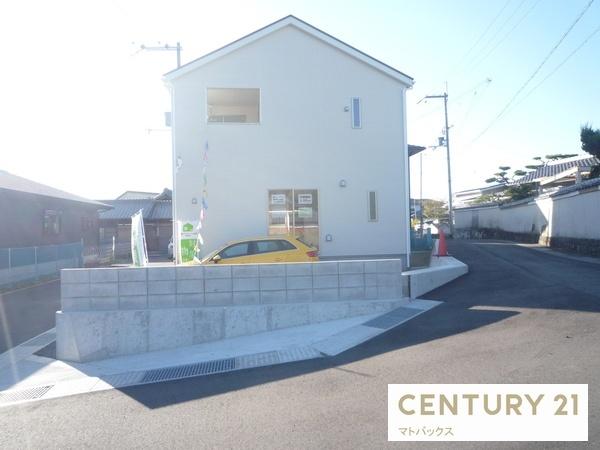紀の川市打田第6-1号棟 新築一戸建て(前面道路含む現地写真)