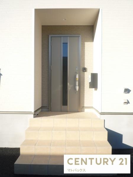 紀の川市打田第6-1号棟 新築一戸建て(玄関)