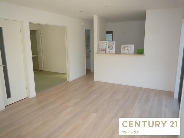 紀の川市打田第6-1号棟 新築一戸建て(リビング)