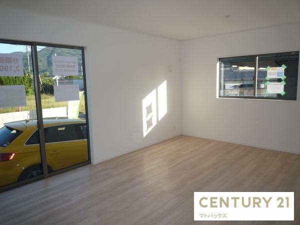 紀の川市打田第6-1号棟 新築一戸建て(リビング)