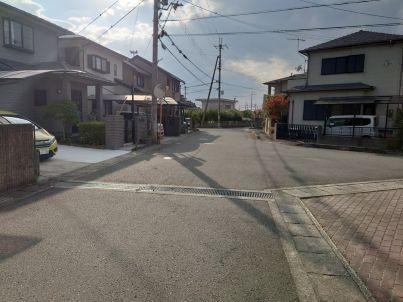 岩出市中島の中古一戸建て