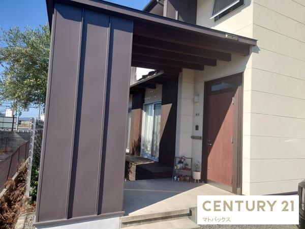 岩出市荊本中古一戸建て