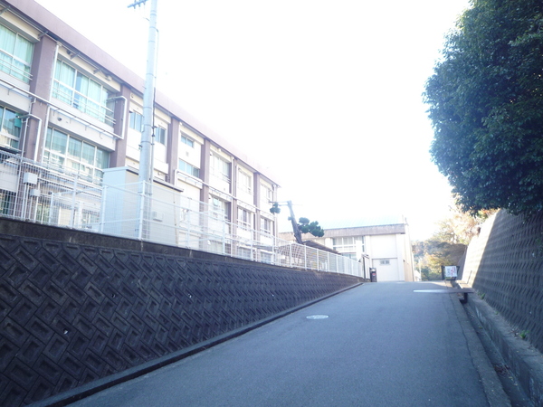 和歌山市木ノ本第9-1号棟　新築分譲住宅(和歌山市立西脇中学校)