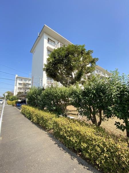 左近山団地４街区４号棟