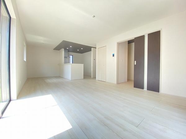 横浜市瀬谷区阿久和東3丁目　新築戸建　全2棟　2号棟