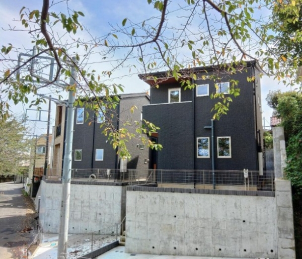 藤沢市湘南台6丁目　新築戸建　全２棟　B号棟