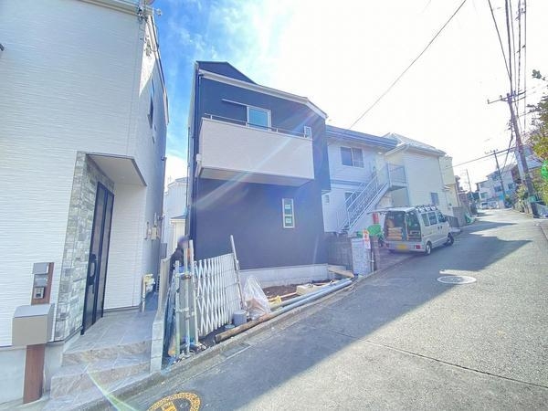 横浜市泉区白百合２丁目　新築戸建