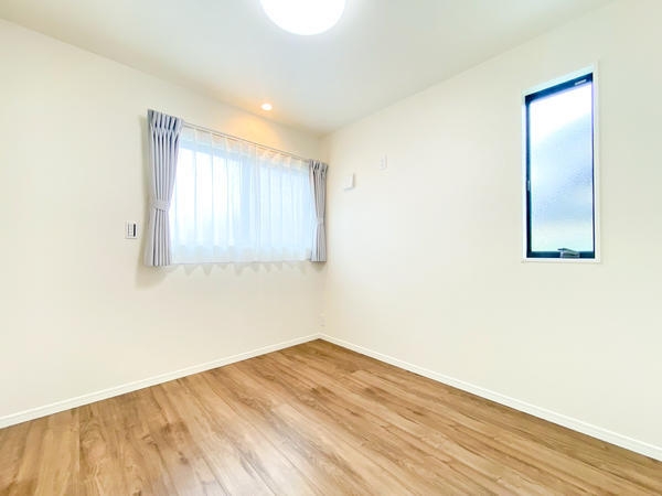 綾瀬市上土棚北3丁目　新築戸建