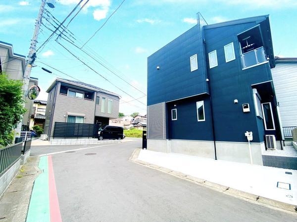 綾瀬市上土棚北3丁目　新築戸建