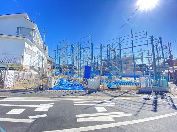 横浜市戸塚区戸塚町　新築戸建　全３棟　２号棟