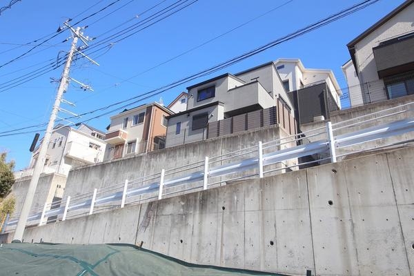 座間市入谷東４丁目の中古一戸建て