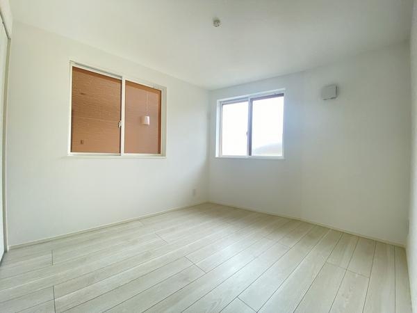 横浜市戸塚区戸塚町　新築戸建　全3棟　B号棟