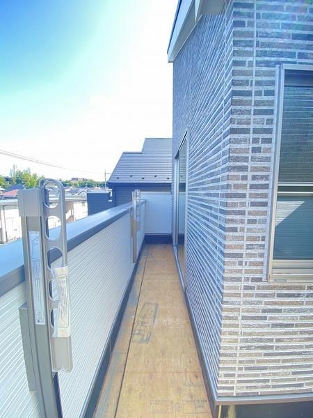 横浜市泉区岡津町　新築戸建　全３棟　2号棟