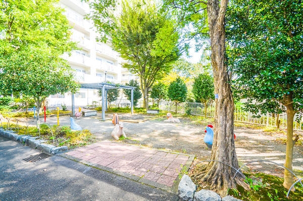 東建座間ハイツ４号棟西館