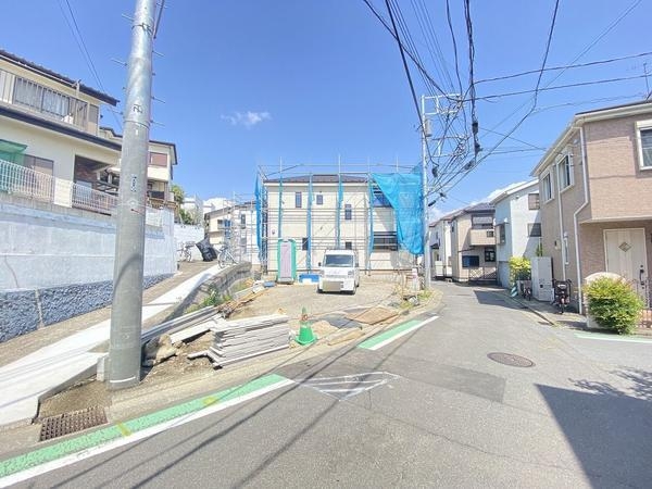 横浜市戸塚区戸塚町　新築戸建　全４棟　A　2号棟