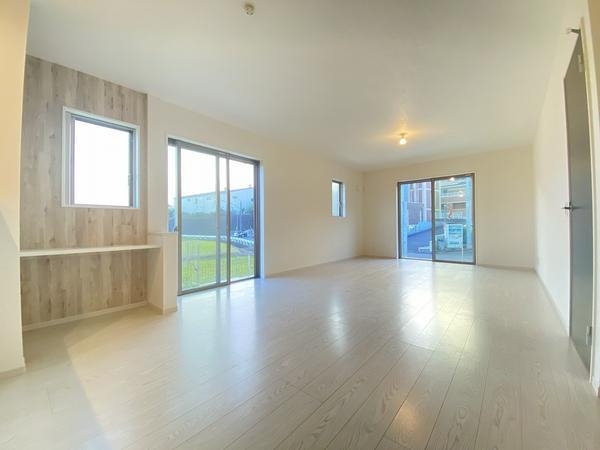 藤沢市石川　新築戸建　全３棟　2号棟