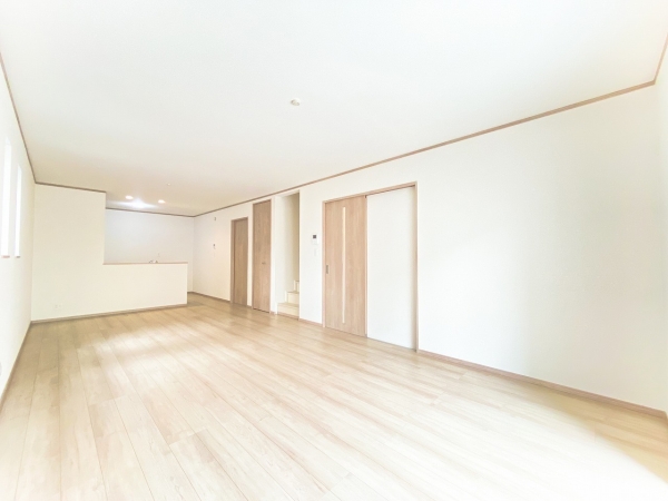 綾瀬市寺尾本町1丁目　新築戸建