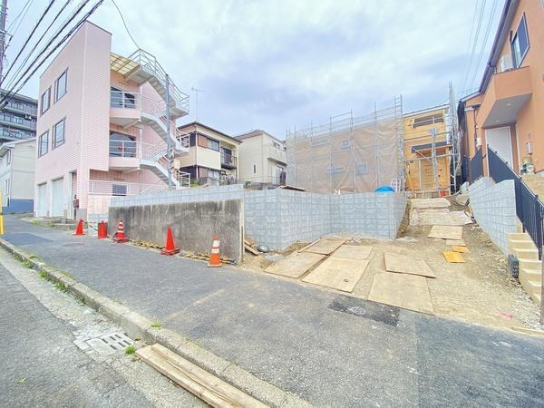 横浜市戸塚区名瀬町　新築戸建　全２棟　１号棟