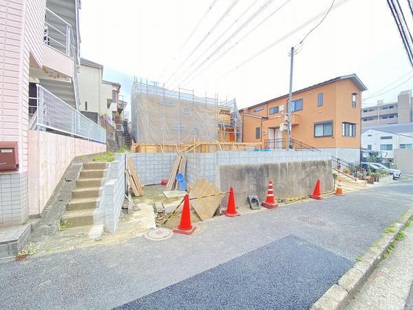 横浜市戸塚区名瀬町　新築戸建　全２棟　１号棟