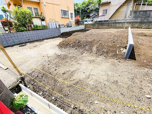 座間市南栗原3丁目　新築戸建　全2棟　1号棟