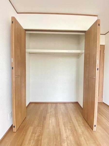 藤沢市打戻　新築戸建　全３棟　２号棟
