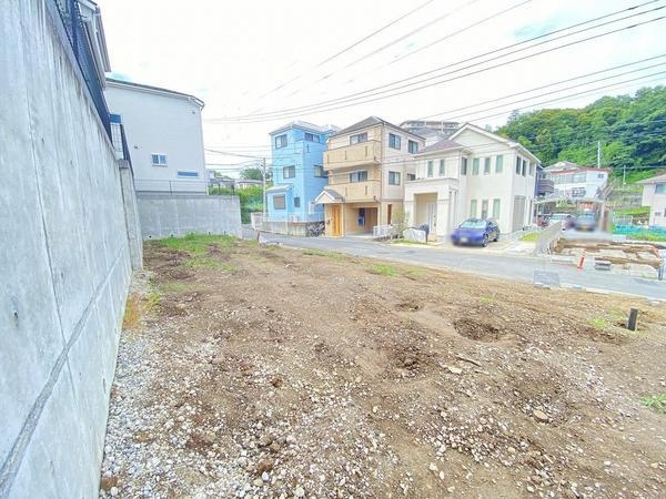 横浜市戸塚区上矢部町　新築戸建　全3棟　2号棟