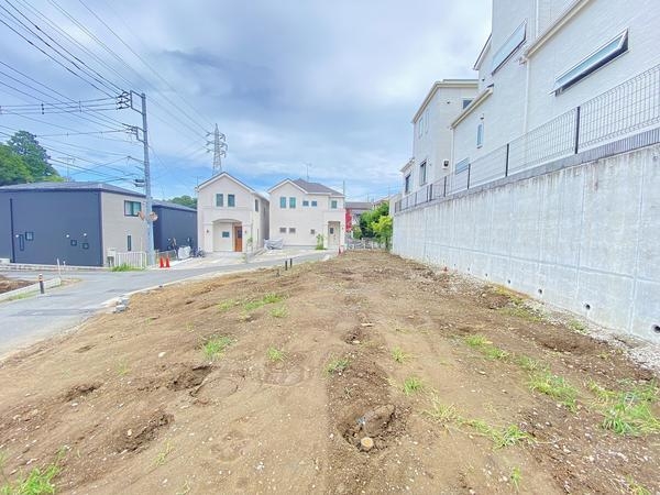 横浜市戸塚区上矢部町　新築戸建　全3棟　2号棟