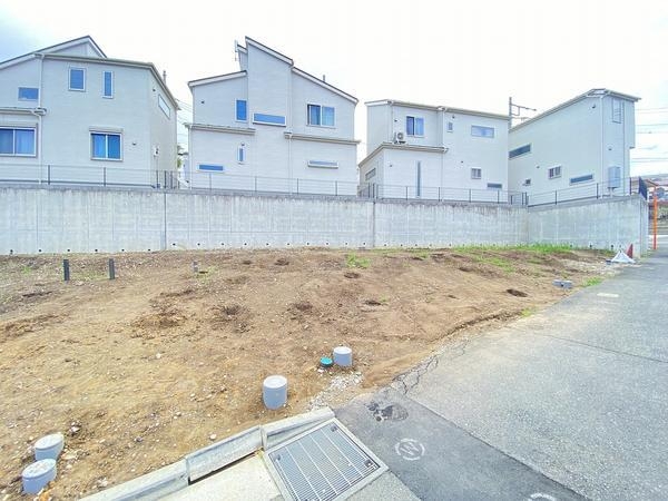 横浜市戸塚区上矢部町　新築戸建　全3棟　2号棟