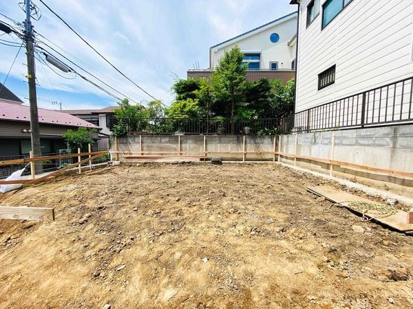 綾瀬市寺尾中4丁目　新築戸建