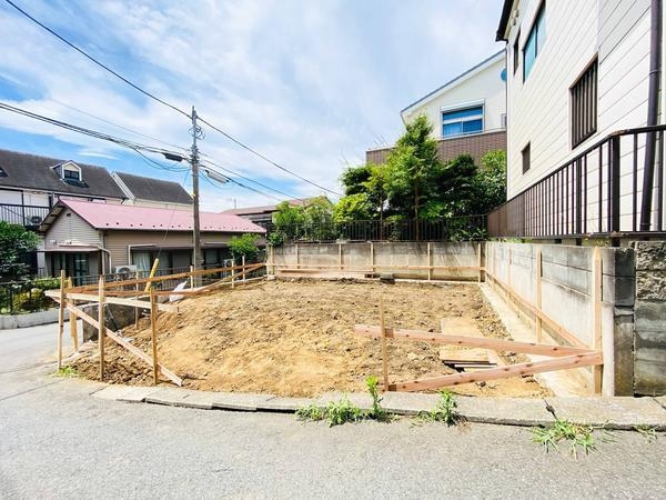 綾瀬市寺尾中4丁目　新築戸建