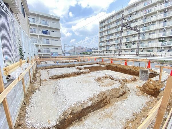 藤沢市湘南台４丁目　新築戸建　全２棟　１号棟