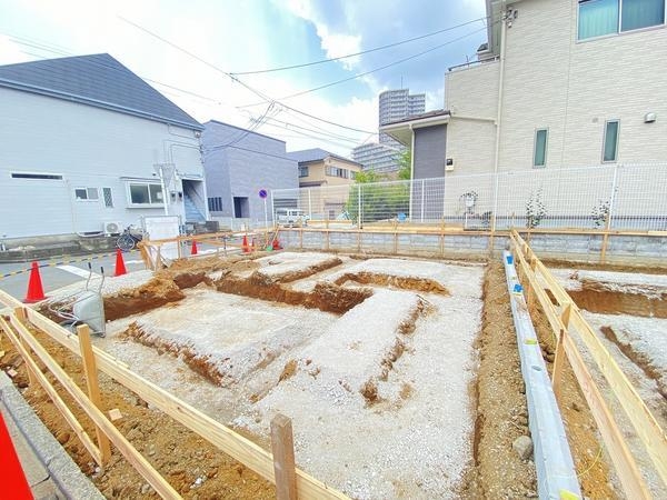 藤沢市湘南台４丁目　新築戸建　全２棟　１号棟
