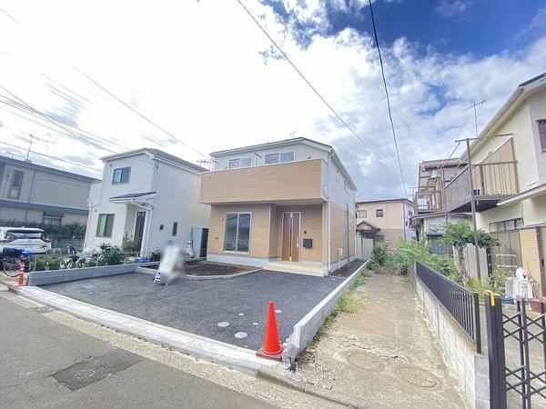 横浜市泉区上飯田町 新築戸建(駐車場)