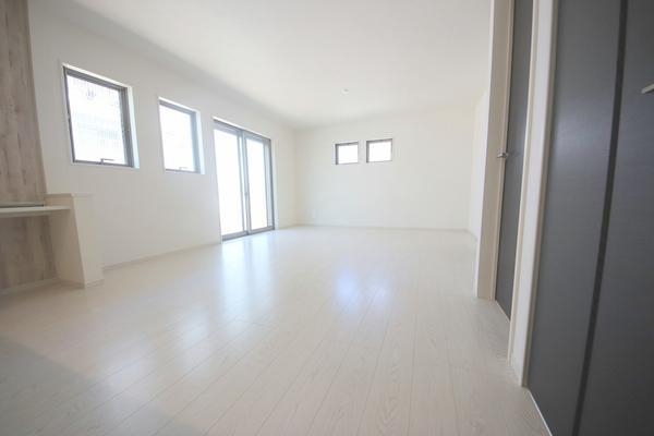 相模原市南区南台6丁目3期　新築分譲住宅　1号棟