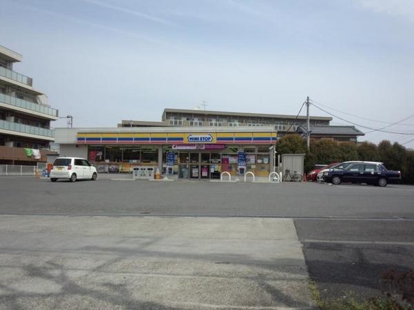 ミオカステーロ町田(ミニストップ町田忠生店)
