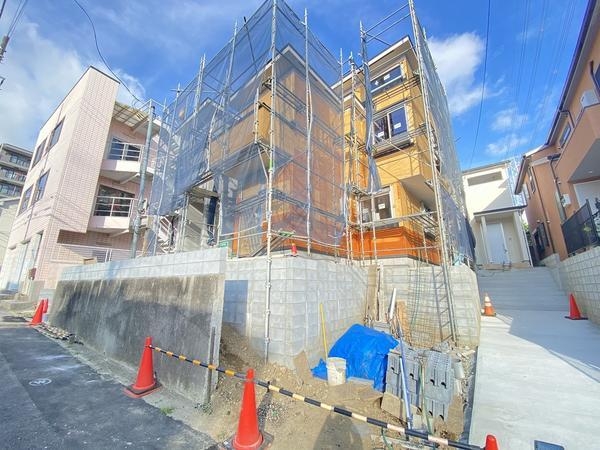 横浜市戸塚区名瀬町　新築戸建　全３棟　１号棟