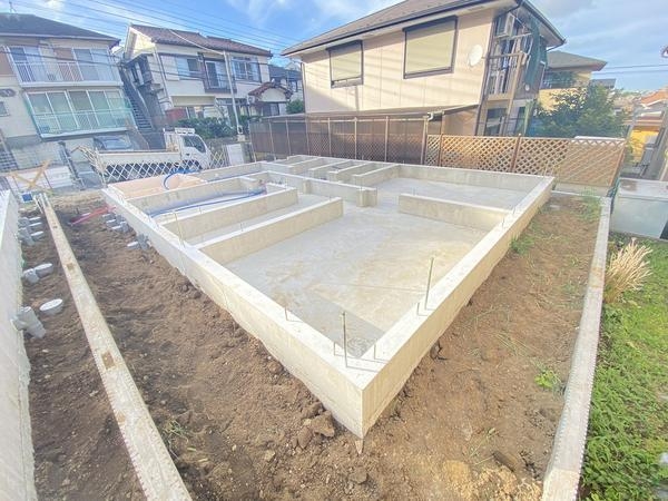 横浜市泉区白百合２丁目　新築戸建　全２棟　１号棟