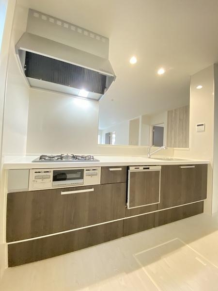 藤沢市高倉　新築戸建　全３棟　３号棟