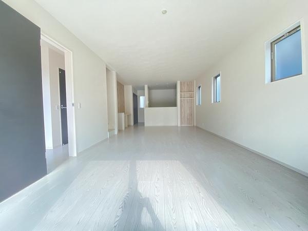 藤沢市高倉　新築戸建　全３棟　３号棟