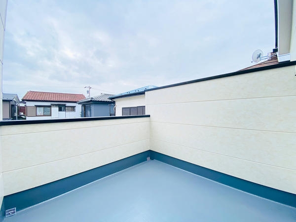 綾瀬市寺尾本町1丁目 新築戸建 全2棟 2号棟(バルコニー)