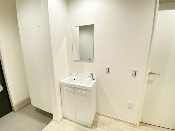 綾瀬市寺尾本町1丁目 新築戸建 全2棟 2号棟(洗面台・洗面所)