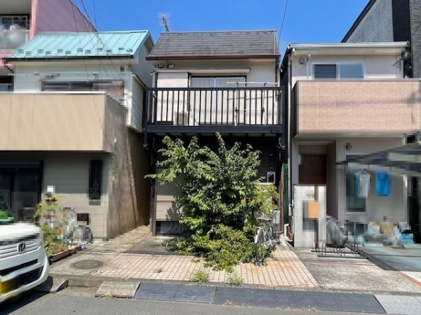 相模原市南区相模台4丁目の中古一戸建て(前面道路含む現地写真)