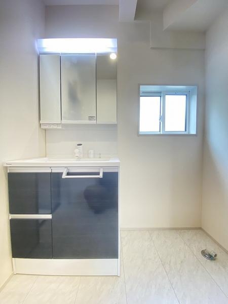 藤沢市高倉　新築戸建　全３棟　１号棟