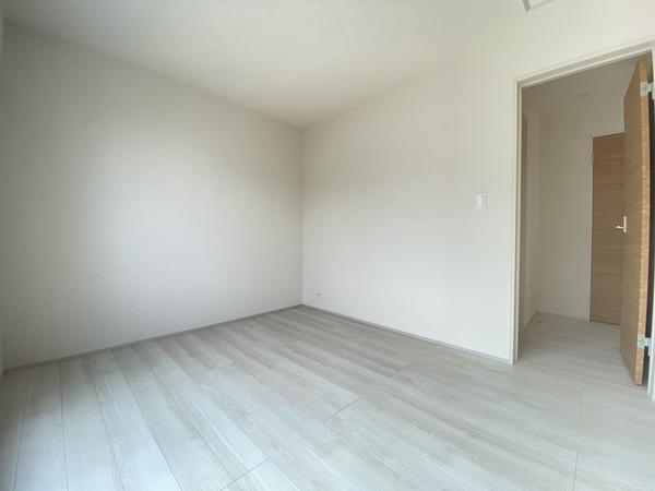 藤沢市高倉　新築戸建　全３棟　１号棟