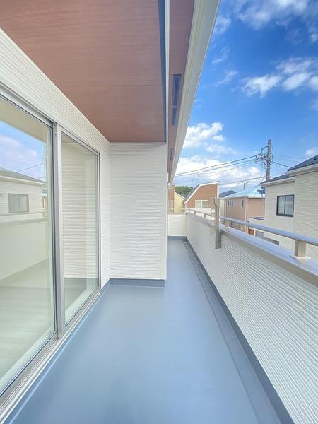 藤沢市高倉　新築戸建　全３棟　１号棟