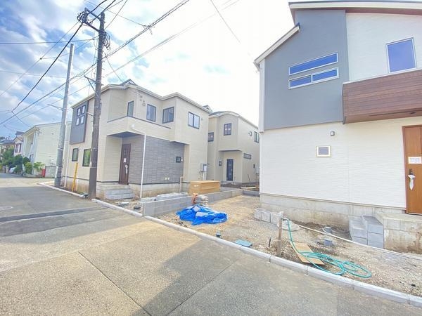 藤沢市高倉　新築戸建　全３棟　１号棟